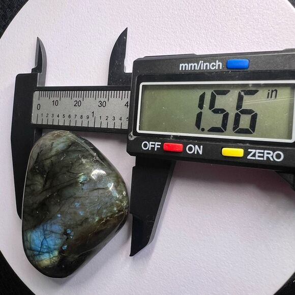 Labradorite Crystal‎ Palmstone (7) - Picture 8 of 10